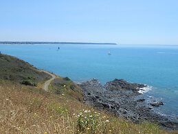 Comfortable Holiday Home 50 m From the sea