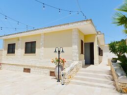 Villa in Apulia With Pool and Barbecue
