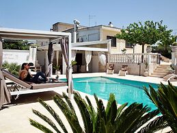 Villa in Apulia With Pool and Barbecue