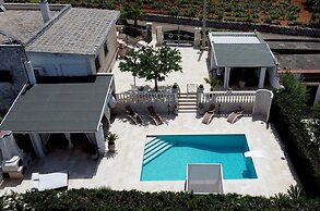 Villa in Apulia With Pool and Barbecue