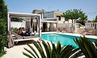 Villa in Apulia With Pool and Barbecue