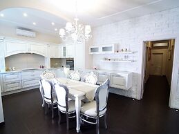 Villa in Apulia With Pool and Barbecue