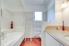 Romantic Couple Getaway in La Motte