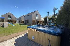House in Nadole With Private Beach & Jacuzzi