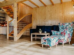 House in Nadole With Private Beach & Jacuzzi