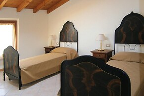 Apartment in Lazise With Parking Space