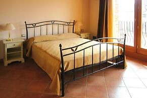 Apartment in Lazise With Parking Space