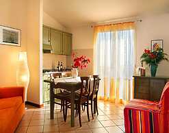 5-guest Apartment in Imperian Olive Grove