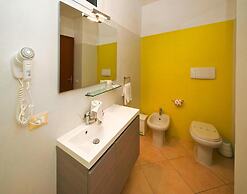 5-guest Apartment in Imperian Olive Grove