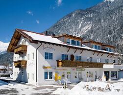 Apartment in Zugspitz Arena Near Cycle Path