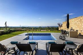 Villa With Private Pool in Chersonissos