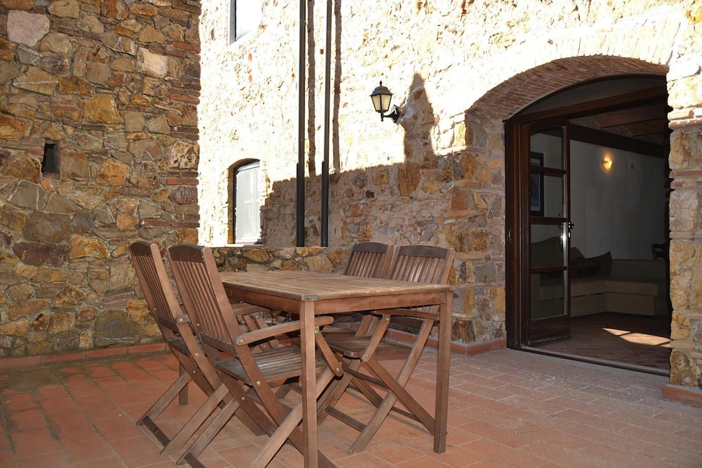 Campiglia Apartment Near Nature