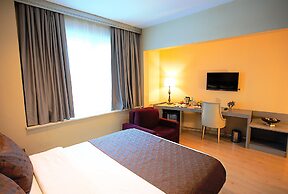 Hotel Adamel City
