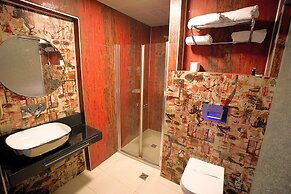 Hotel Adamel City