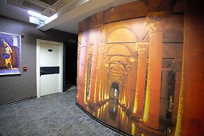 Hotel Adamel City
