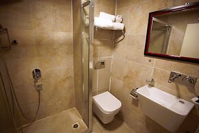 Hotel Adamel City