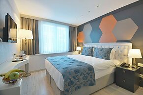 Hotel Adamel City