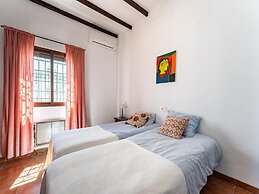 Faro's Sun Beach & More in Almunecar