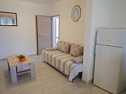 2-br Seaview Apartment in Baric Draga