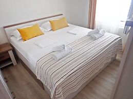 2-br Seaview Apartment in Baric Draga