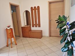 2-br Seaview Apartment in Baric Draga