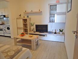2-br Seaview Apartment in Baric Draga