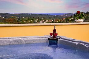 Charming Holiday Home in Maheri