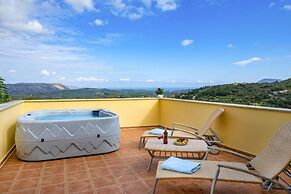 Charming Holiday Home in Maheri