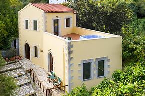 Charming Holiday Home in Maheri