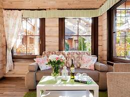 Comfortable Apartment, 2 Bedrooms, Terrace