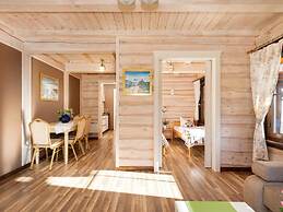 Comfortable Apartment, 2 Bedrooms, Terrace