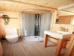 Wunderschones Blockbohlenhaus am Plauer See