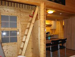 Wunderschones Blockbohlenhaus am Plauer See