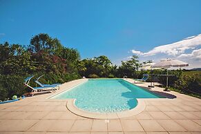 Country House in Monterado With Pool