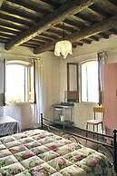 Country House in Monterado With Pool