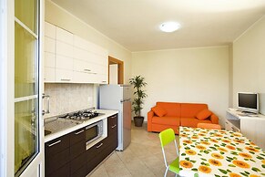 Apartment in Tuscany Near Beaches & Pool