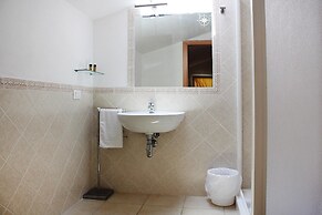 Apartment in Tuscany Near Beaches & Pool
