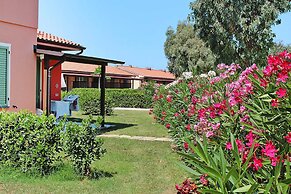 Apartment in Tuscany Near Beaches & Pool