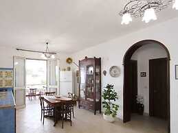 Apartment in Castelvetrano With Garden