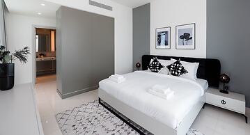 Elegant 2BR Emaar Beachfront Retreat