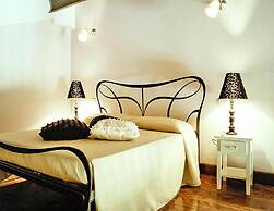 Apartment in Vinci With Pool & Wellness