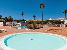 Central Bungalow With Communal Pool in Maspalomas