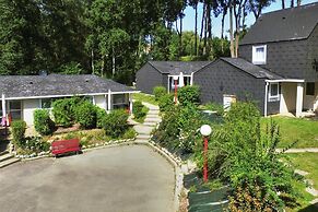 Apartment in Forges les Eaux With Garden