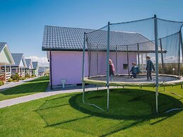 Comfortable, Single-story Houses With Terraces