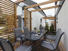 Comfortable Holiday Apartment, Summer Pool