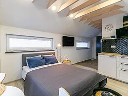 Comfortable Holiday Apartment, Summer Pool