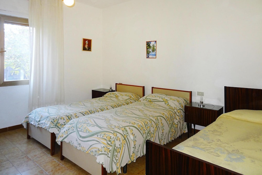 Holiday Home, Solanas