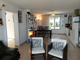 Beachfront Apartment in Plouguerneau