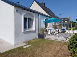 Beachfront Apartment in Plouguerneau