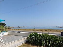 Beachfront Apartment in Plouguerneau